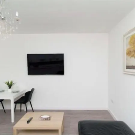 Bayswater With Free Parking Apartment