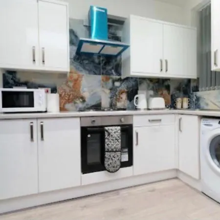 Apartment Bayswater With Free Parking *